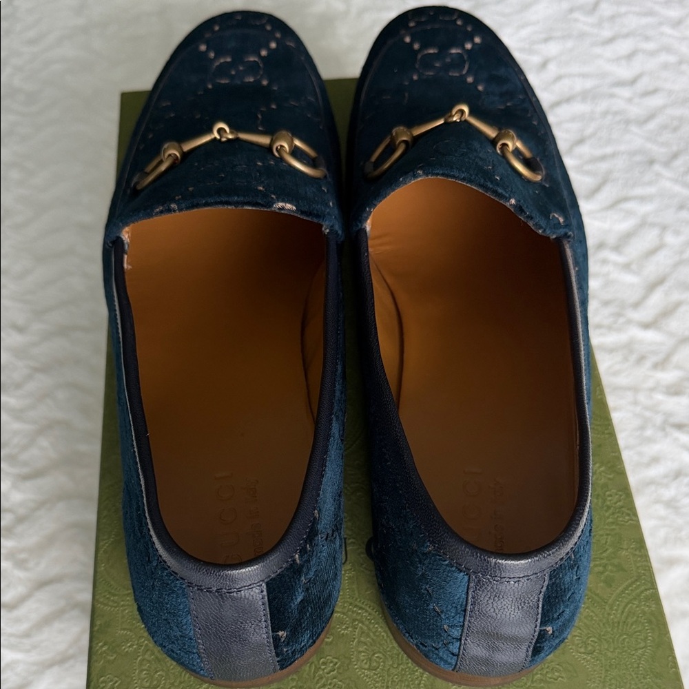 Authentic Gucci Navy Velvet Horsebit Loafers - Picture 3 of 7